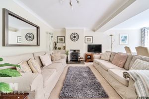 Photo 15- click for photo gallery